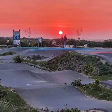 Familial Centre Avec Parking Et Animaux Permis - Fr-1-465-90 * Merville-Franceville-Plage